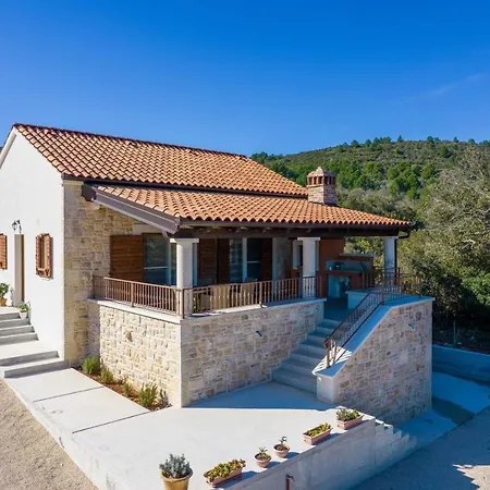 Holiday Irena-adriatic Luxury בית נופש *